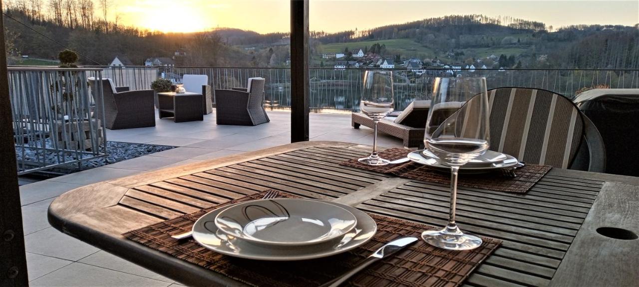 Seeblick-Ferienwohnung Im "Ferienhaus Agger-Blick" Mit Traumhafter Sonnen-Terrasse, Sauna, E-Kamin & Kajak Гуммерсбах Экстерьер фото