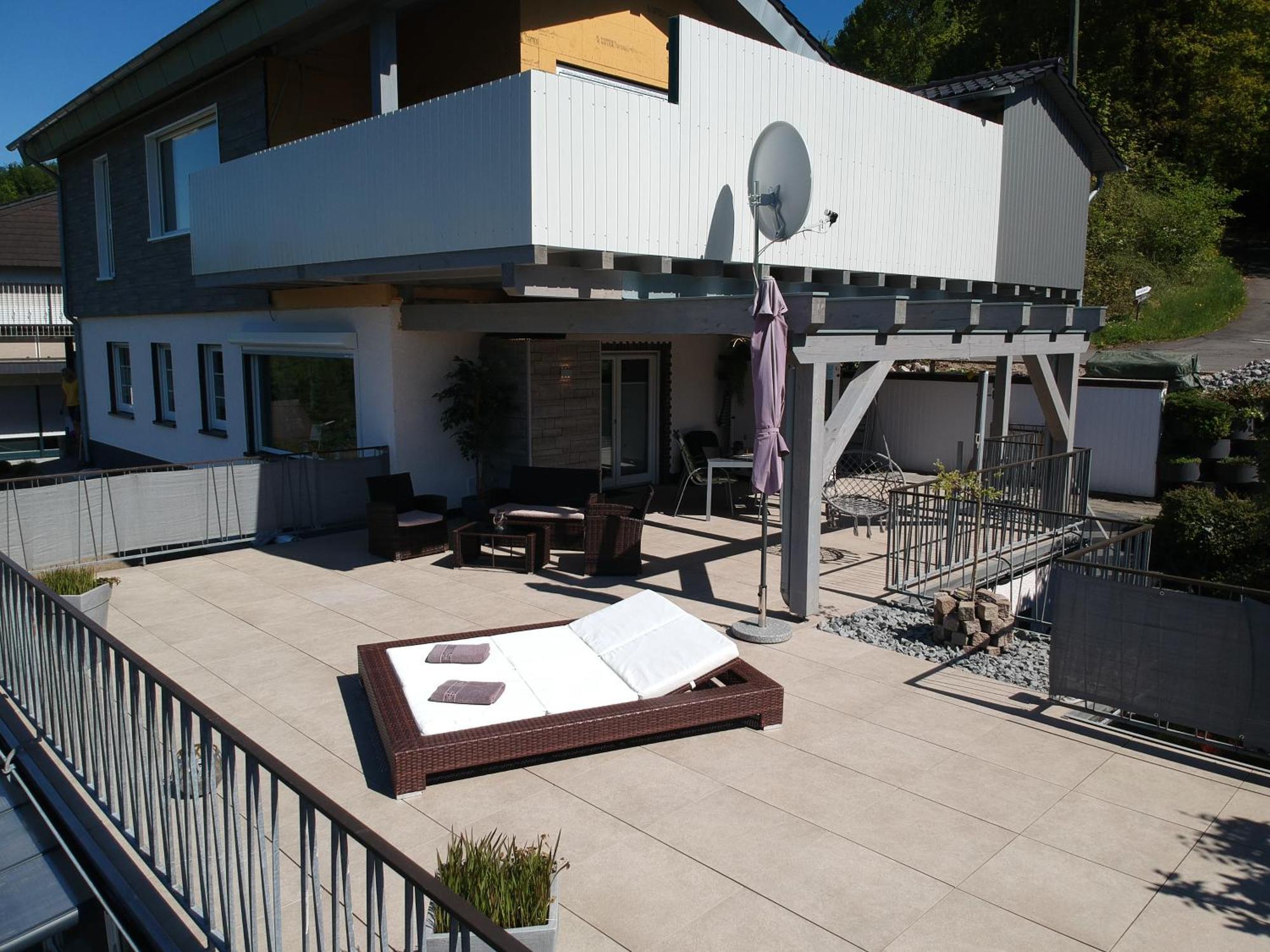 Seeblick-Ferienwohnung Im "Ferienhaus Agger-Blick" Mit Traumhafter Sonnen-Terrasse, Sauna, E-Kamin & Kajak Гуммерсбах Экстерьер фото
